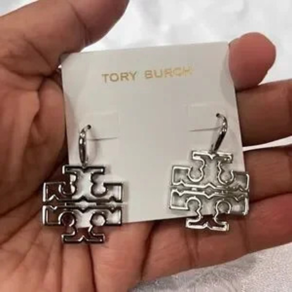 TORY BURCH Roxanne Chain‎ Bracelet - Picture 2 of 10
